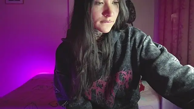 isabelle pretty online show from April 2026 11:27:02 PM