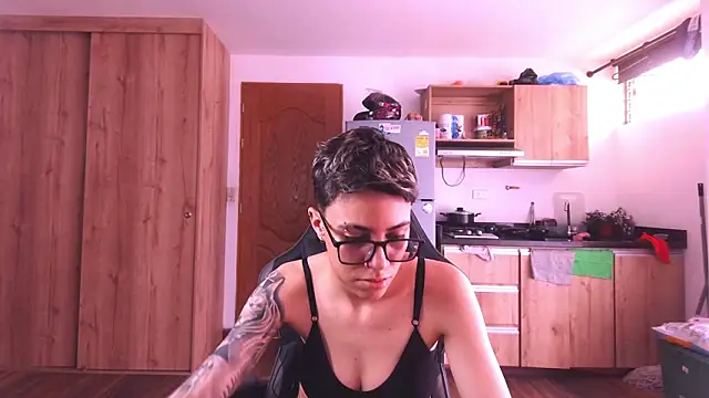 Cutie Shy  online show from March 2026 05:52:01 PM