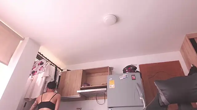 Cutie Shy  online show from April 2026 05:35:02 PM