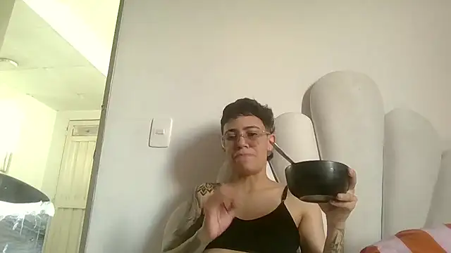 Snapshot of Cutie_Shy_ chatting on July 2026 02:13:01 PM Cutie Shy online show from July 2026 02:13:01 PM
