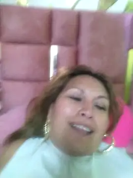 Kazsandraa online show from November 2025 01:02:02 PM