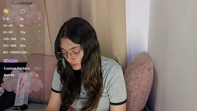 Snapshot of lessliee22_ chatting on May 2026 07:35:01 AM lessliee22 online show from May 2026 07:35:01 AM