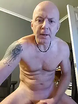 Snapshot of Alwaysreadysex69 chatting on December 2024 12:39:02 PM Alwaysreadysex69 online show from December 2024 12:39:02 PM