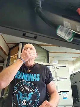 Snapshot of Alwaysreadysex69 chatting on March 2026 02:32:02 PM Alwaysreadysex69 online show from March 2026 02:32:02 PM