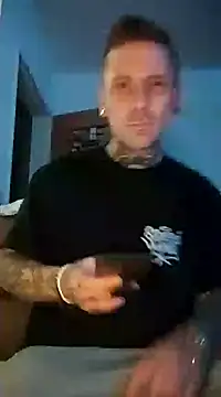 Snapshot of Schabernack1990 chatting on January 2025 10:48:01 PM Schabernack1990 online show from January 2025 10:48:01 PM