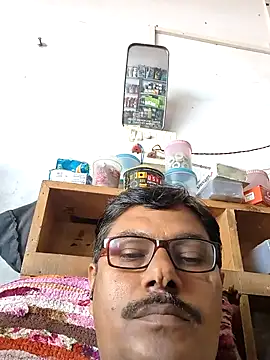 Snapshot of Srmotrs chatting on October 2025 07:05:02 AM Srmotrs online show from October 2025 07:05:02 AM