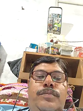 Snapshot of Srmotrs chatting on October 2025 12:34:02 PM Srmotrs online show from October 2025 12:34:02 PM