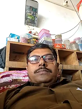 Snapshot of Srmotrs chatting on October 2025 06:39:02 AM Srmotrs online show from October 2025 06:39:02 AM