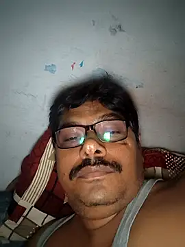 Snapshot of Srmotrs chatting on November 2025 01:19:02 AM Srmotrs online show from November 2025 01:19:02 AM