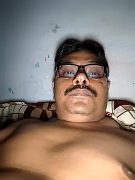 Snapshot of Srmotrs chatting on November 2025 07:35:02 PM Srmotrs online show from November 2025 07:35:02 PM