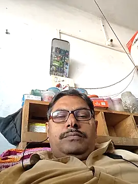 Snapshot of Srmotrs chatting on November 2025 06:35:02 AM Srmotrs online show from November 2025 06:35:02 AM