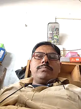 Snapshot of Srmotrs chatting on November 2025 07:29:01 AM Srmotrs online show from November 2025 07:29:01 AM