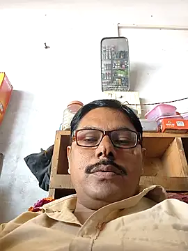 Snapshot of Srmotrs chatting on November 2025 05:35:01 AM Srmotrs online show from November 2025 05:35:01 AM