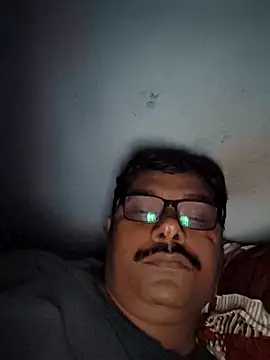 Snapshot of Srmotrs chatting on November 2025 05:45:03 PM Srmotrs online show from November 2025 05:45:03 PM