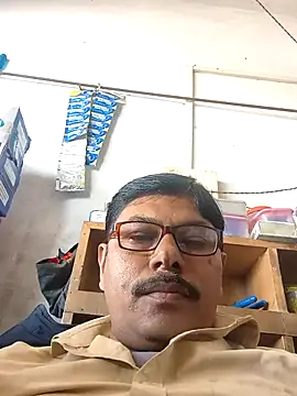 Snapshot of Srmotrs chatting on November 2025 06:27:01 AM Srmotrs online show from November 2025 06:27:01 AM