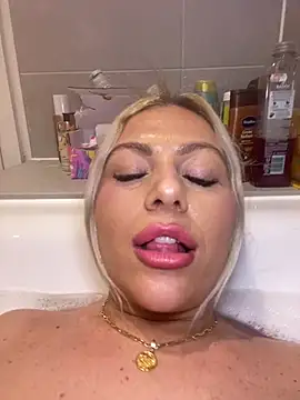 Arabellalee23 online show from January 2026 07:18:01 PM