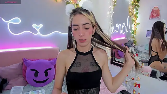 YouliteSllut2 online show from December 2024 10:39:02 PM