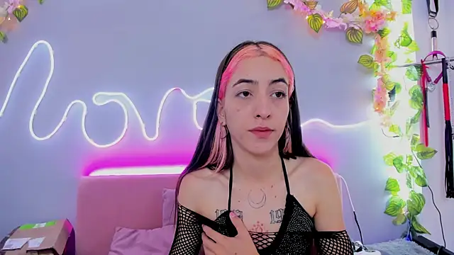 YouliteSllut2 online show from January 2025 01:00:01 AM