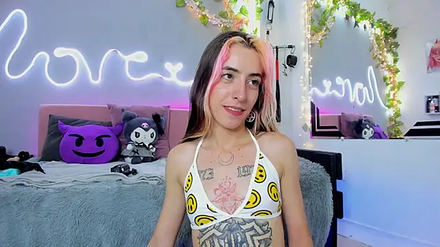 YouliteSllut2 online show from February 2025 03:00:02 AM