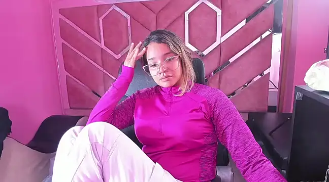 Olivia Fox69 online show from February 2025 03:44:01 AM