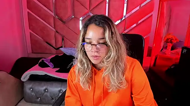 Olivia Fox69 online show from September 2025 03:56:01 AM