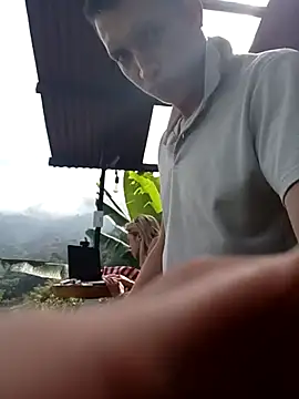 parejacaliente20154 online show from February 2025 02:12:02 PM