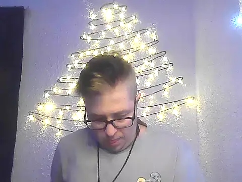 Snapshot of bisexualboy05 chatting on November 2025 05:01:02 PM bisexualboy05 online show from November 2025 05:01:02 PM