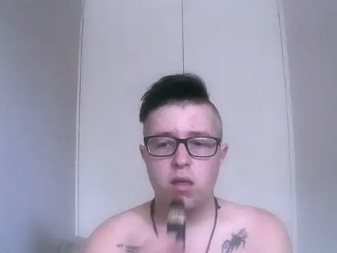 Snapshot of bisexualboy05 chatting on February 2026 12:35:02 PM bisexualboy05 online show from February 2026 12:35:02 PM