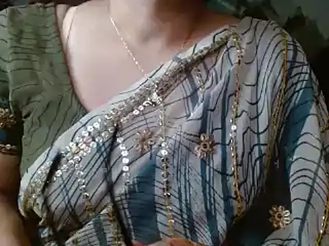 Snapshot of LOVERIAKOL chatting on December 2024 09:45:02 AM LOVERIAKOL online show from December 2024 09:45:02 AM