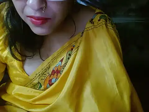 Snapshot of LOVERIAKOL chatting on December 2024 07:07:02 AM LOVERIAKOL online show from December 2024 07:07:02 AM