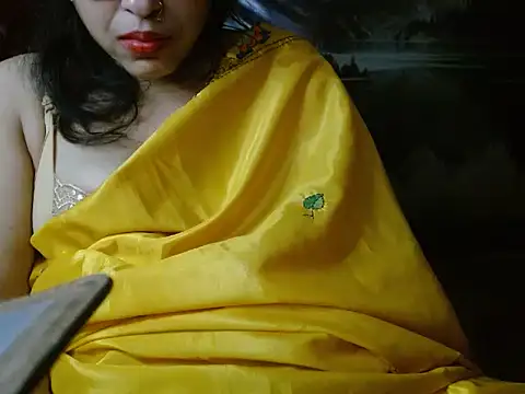 Snapshot of LOVERIAKOL chatting on December 2024 10:13:01 AM LOVERIAKOL online show from December 2024 10:13:01 AM