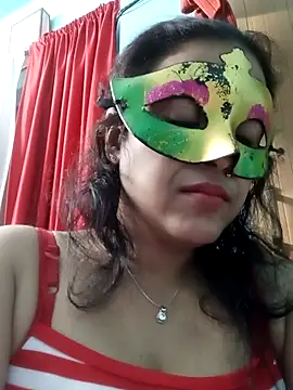 Snapshot of LOVERIAKOL chatting on January 2025 04:29:01 PM LOVERIAKOL online show from January 2025 04:29:01 PM