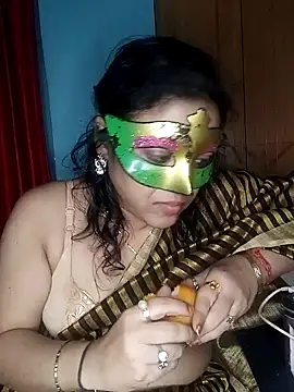 Snapshot of LOVERIAKOL chatting on January 2025 10:10:02 AM LOVERIAKOL online show from January 2025 10:10:02 AM