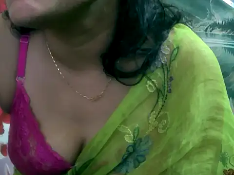 Snapshot of LOVERIAKOL chatting on February 2025 09:42:01 PM LOVERIAKOL online show from February 2025 09:42:01 PM