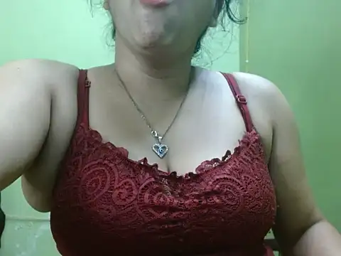 LOVERIAKOL online show from April 2026 07:03:02 PM