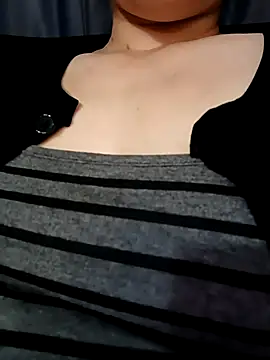 Snapshot of Sexy_ass1313 chatting on November 2025 02:12:01 AM Sexy ass1313 online show from November 2025 02:12:01 AM