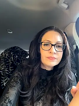 BeautifulMesss online show from October 2025 04:31:02 PM