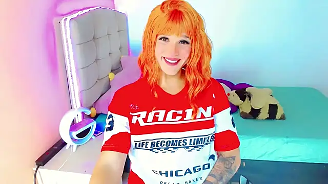 Snapshot of TaylorMon chatting on March 2025 01:32:02 AM TaylorMon online show from March 2025 01:32:02 AM