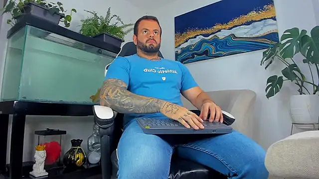 Snapshot of Johnnygrayson1 chatting on May 2026 01:03:01 AM Johnnygrayson1 online show from May 2026 01:03:01 AM
