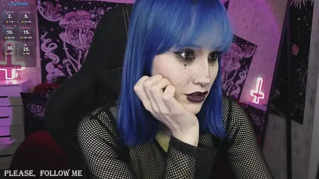 Snapshot of little_Elika chatting on December 2024 10:18:02 PM little Elika online show from December 2024 10:18:02 PM