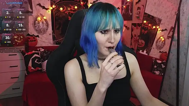 Snapshot of little_Elika chatting on October 2025 09:38:01 PM little Elika online show from October 2025 09:38:01 PM