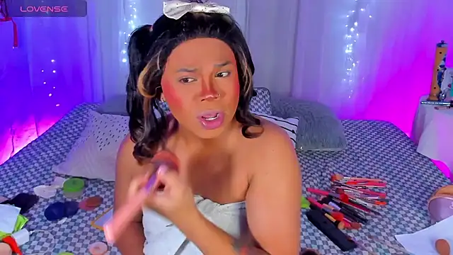 CuteRomi online show from December 2024 01:13:01 AM