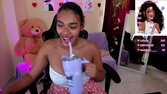 aleja montiel   online show from March 2025 03:51:01 PM