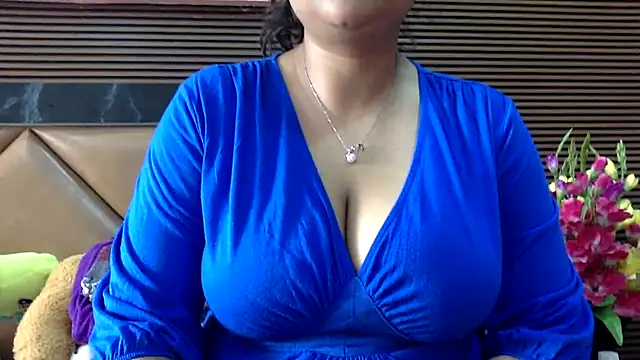 HaaniKaur online show from September 2025 07:08:01 AM
