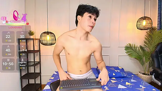 Snapshot of luandy chatting on November 2025 08:00:01 PM luandy online show from November 2025 08:00:01 PM