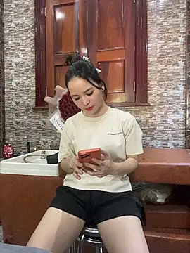 LiLi-Kirix99 online show from May 2026 02:08:02 AM