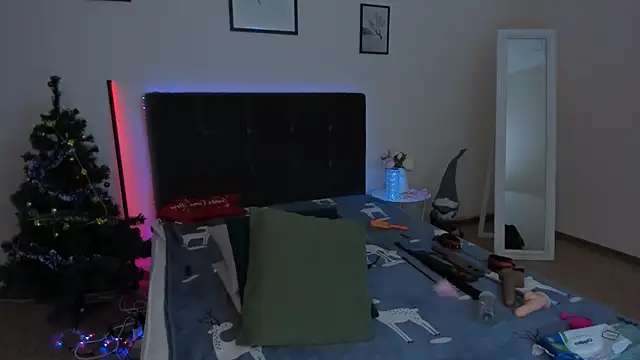 CassieEvans online show from January 2025 06:52:01 AM