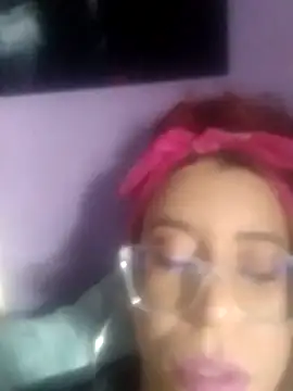 Snapshot of lorraine_alves_ferreira chatting on May 2026 03:41:02 PM lorraine alves ferreira online show from May 2026 03:41:02 PM
