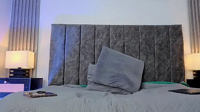 Ema Stone65 online show from December 2025 10:50:01 PM