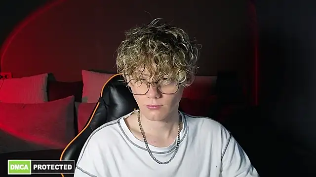 Keytaro online show from March 2026 12:16:01 PM